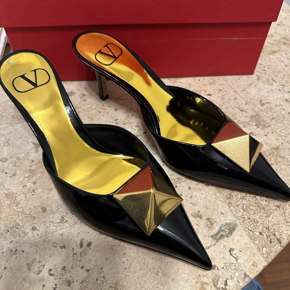 Valentino One Stud Mules